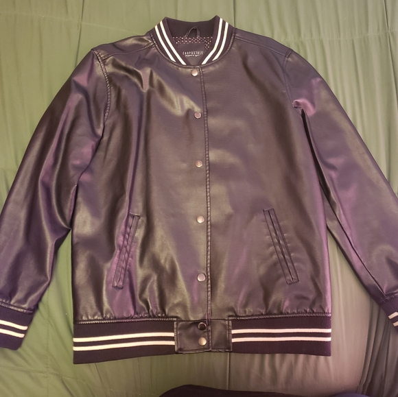 Black Aeropostale Bomber Jacket - Picture 1 of 4